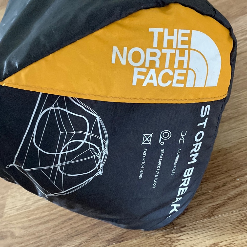 North Face Storm Break 2 Tent with footprint